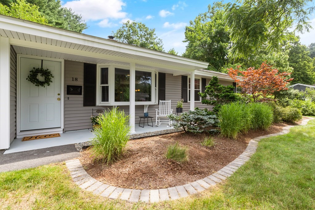 18 Temi Road Chelmsford, MA 01824 - Photo 4 of 25