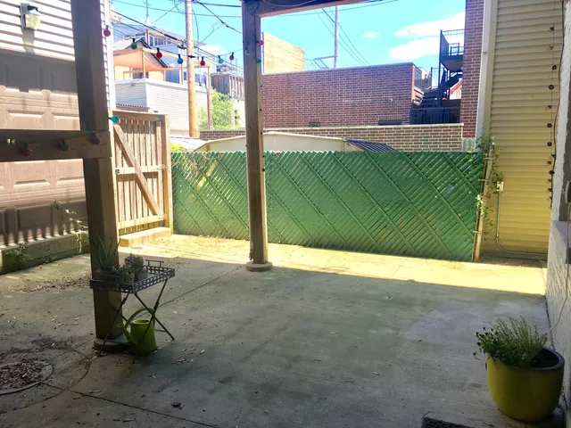 $2,000 | 2040 West McLean Avenue, Unit G, Chicago, IL 60647