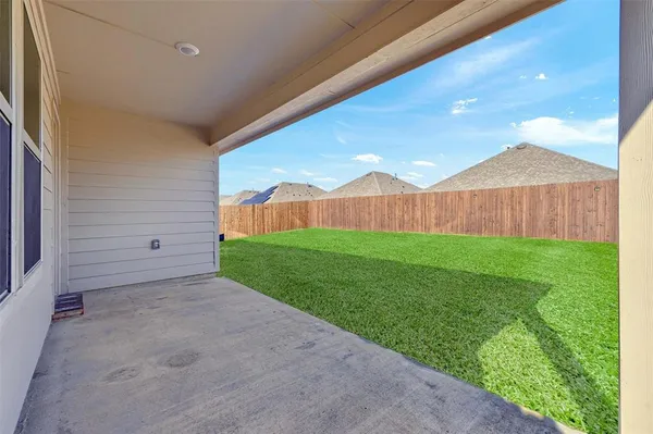 $1,995 | 804 Honey Maple Street, Princeton, TX 75407
