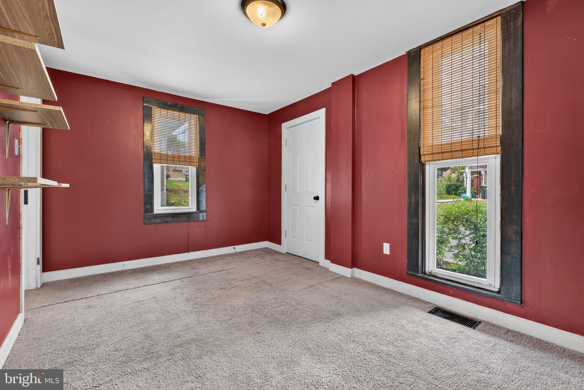 990 Maple Street Lititz, PA 17543 - Photo 14 of 37