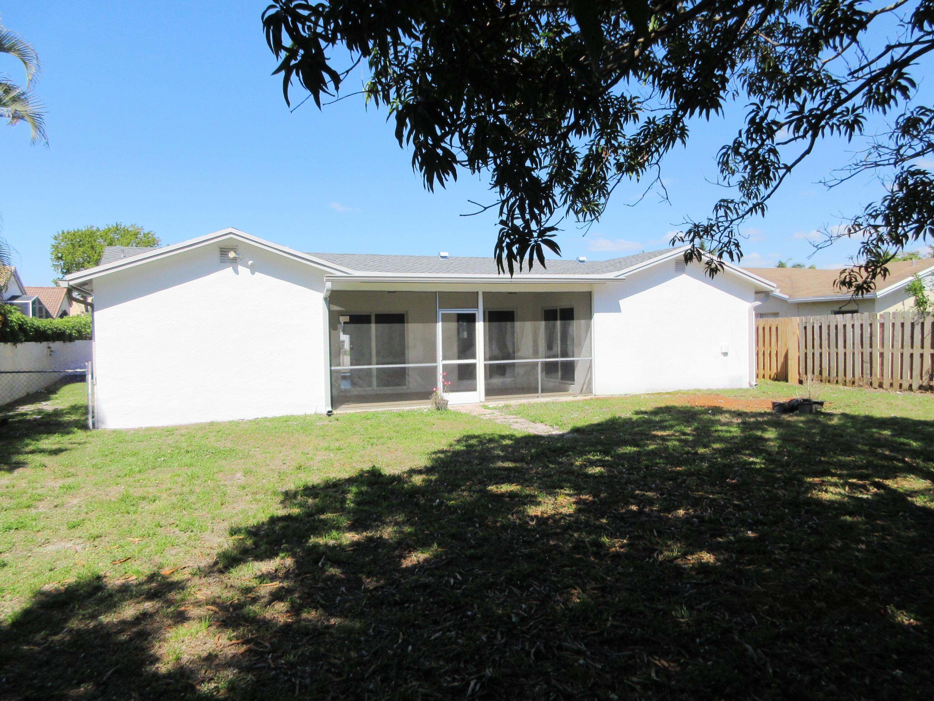 22748 Southwest 55th Way Boca Raton, FL 33433 - Photo 11 of 13 IMG_3870