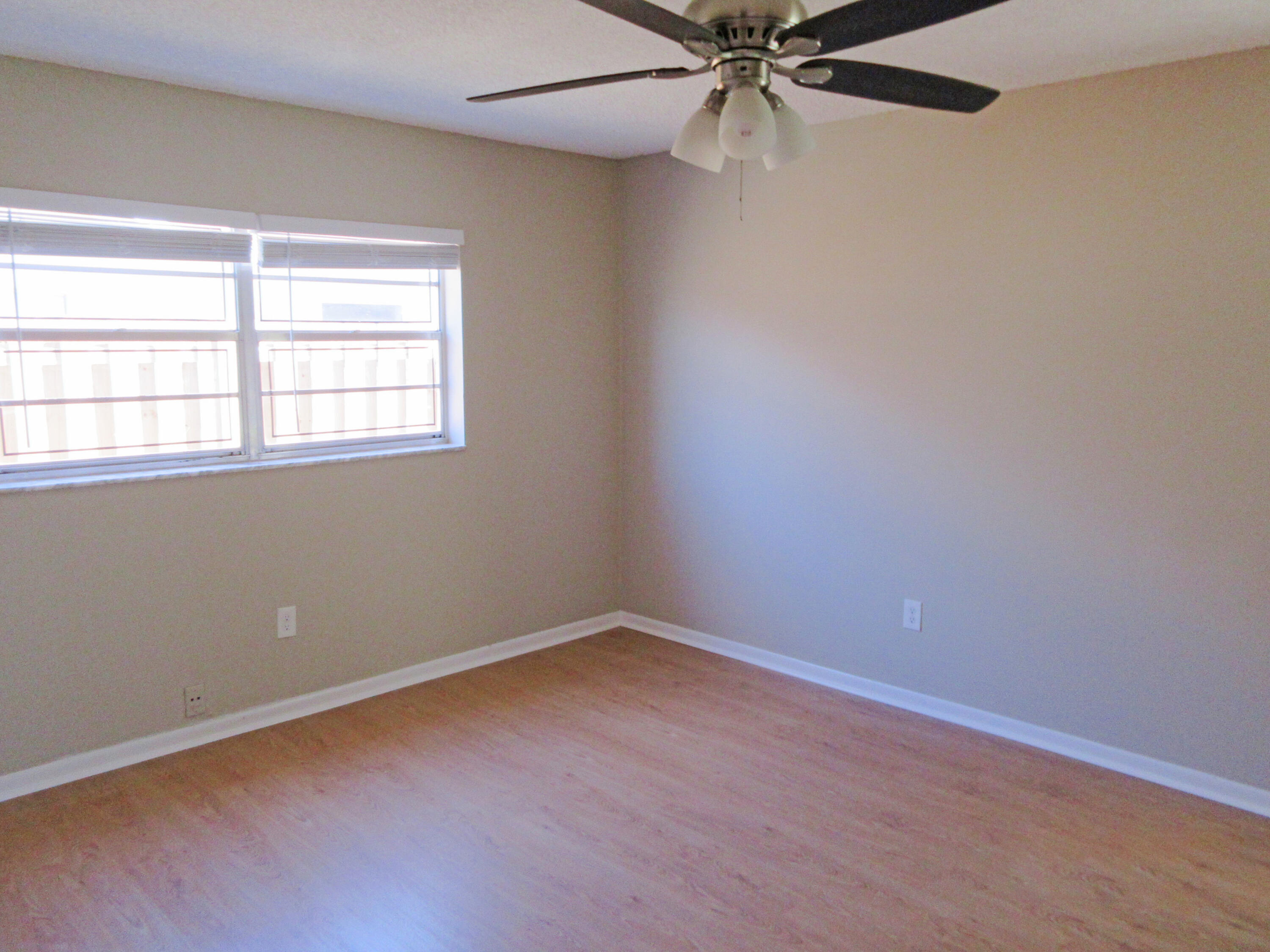 22748 Southwest 55th Way Boca Raton, FL 33433 - Photo 8 of 13 IMG_3876