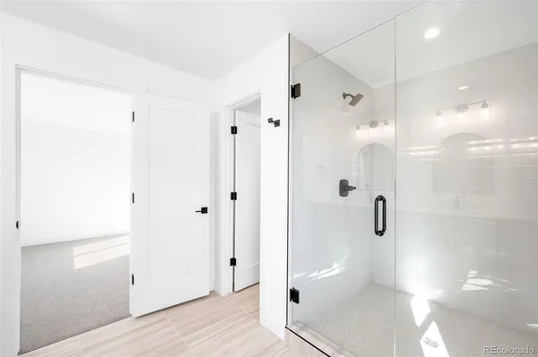 a view of an empty walk in closet