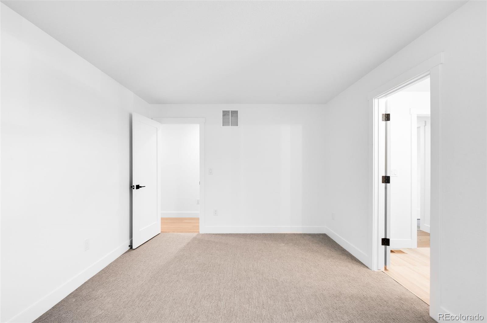 4660 West 9th Avenue Denver, CO 80204 - Photo 22 of 35 a view of an empty room