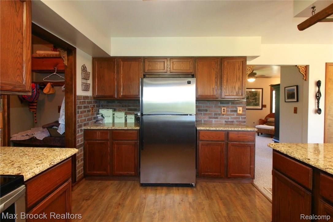 76744 Burman Road Richmond, MI 48062 - Photo 32 of 70 main house kitchen