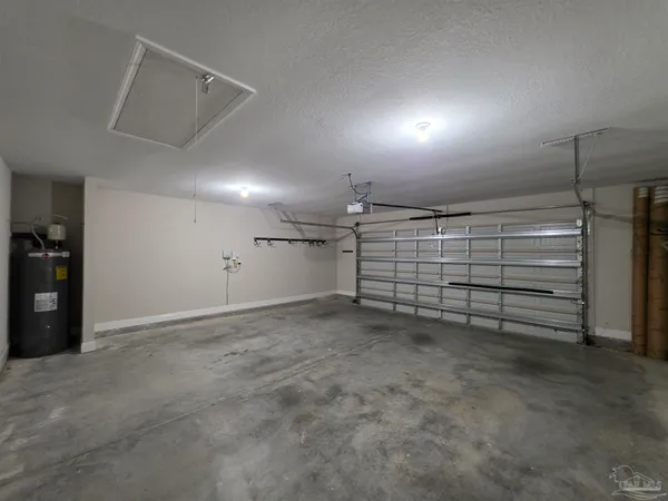 $2,350 | 8839 Longmont Way, Milton, FL 32583