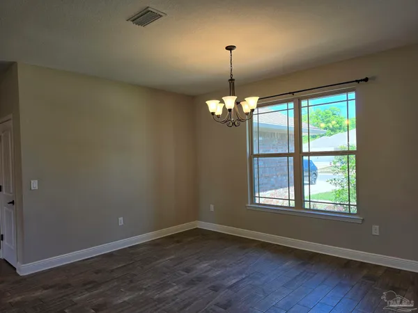 $2,350 | 8839 Longmont Way, Milton, FL 32583