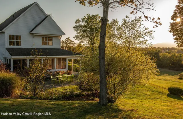 a front view of house with yard