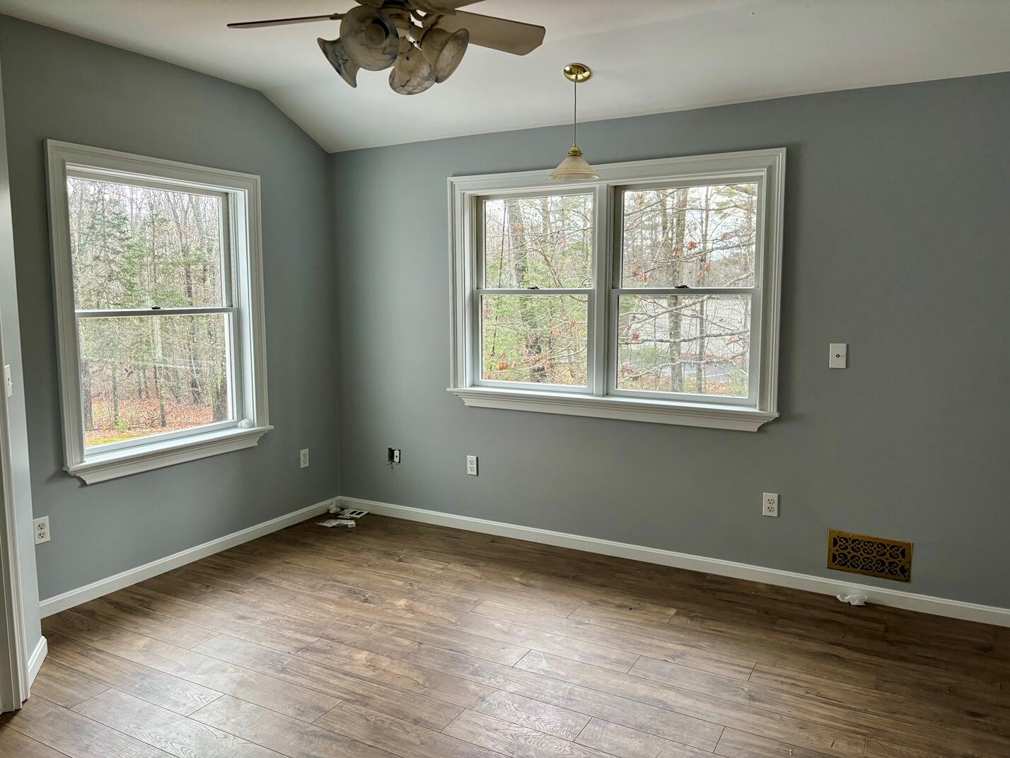 360 Log Cabin Road Arundel, ME 04046 - Photo 10 of 19 Side 2 - bedroom 3