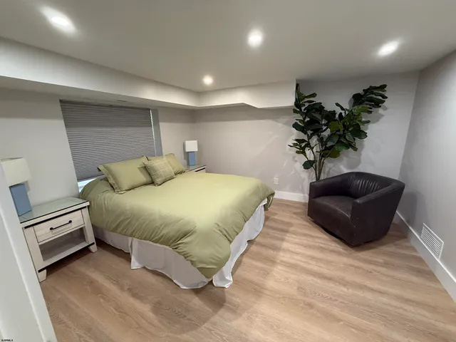 $1,500 | 100 South Stratford Avenue, Ventnor City, NJ 08406