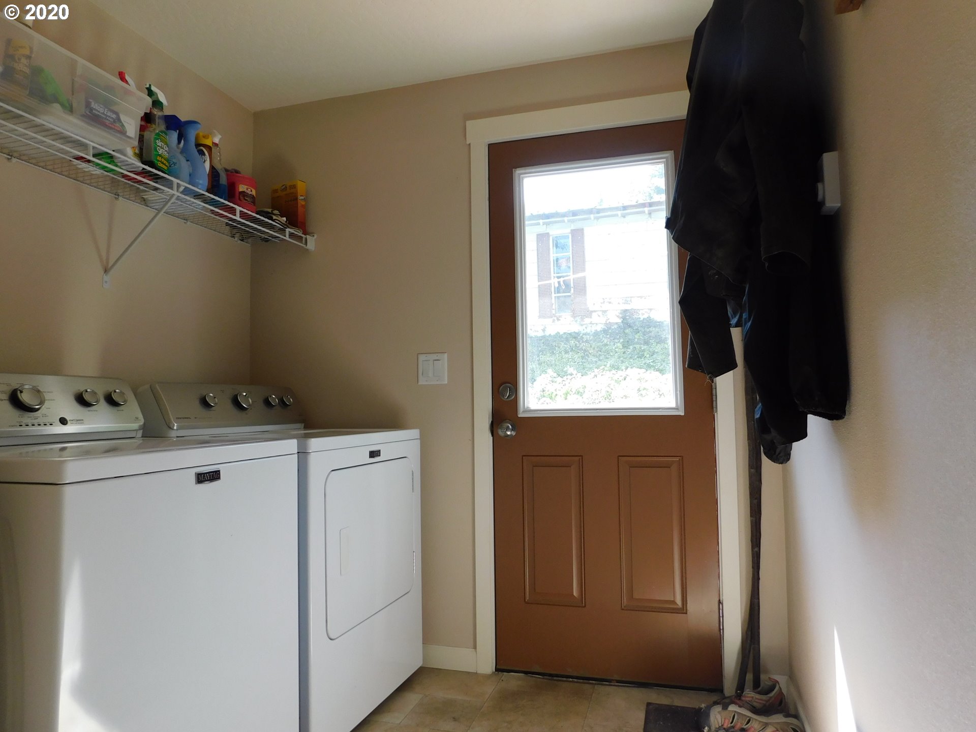 52466 Old Broadbent Road Myrtle Point, OR 97458 - Photo 14 of 31 Gallery Image 14