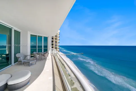 $4,450,000 | 16051 Collins Avenue, Unit 2503, Sunny Isles Beach, FL 33160
