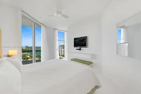 $4,450,000 | 16051 Collins Avenue, Unit 2503, Sunny Isles Beach, FL 33160