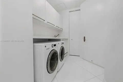 $4,450,000 | 16051 Collins Avenue, Unit 2503, Sunny Isles Beach, FL 33160