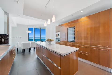 $4,450,000 | 16051 Collins Avenue, Unit 2503, Sunny Isles Beach, FL 33160