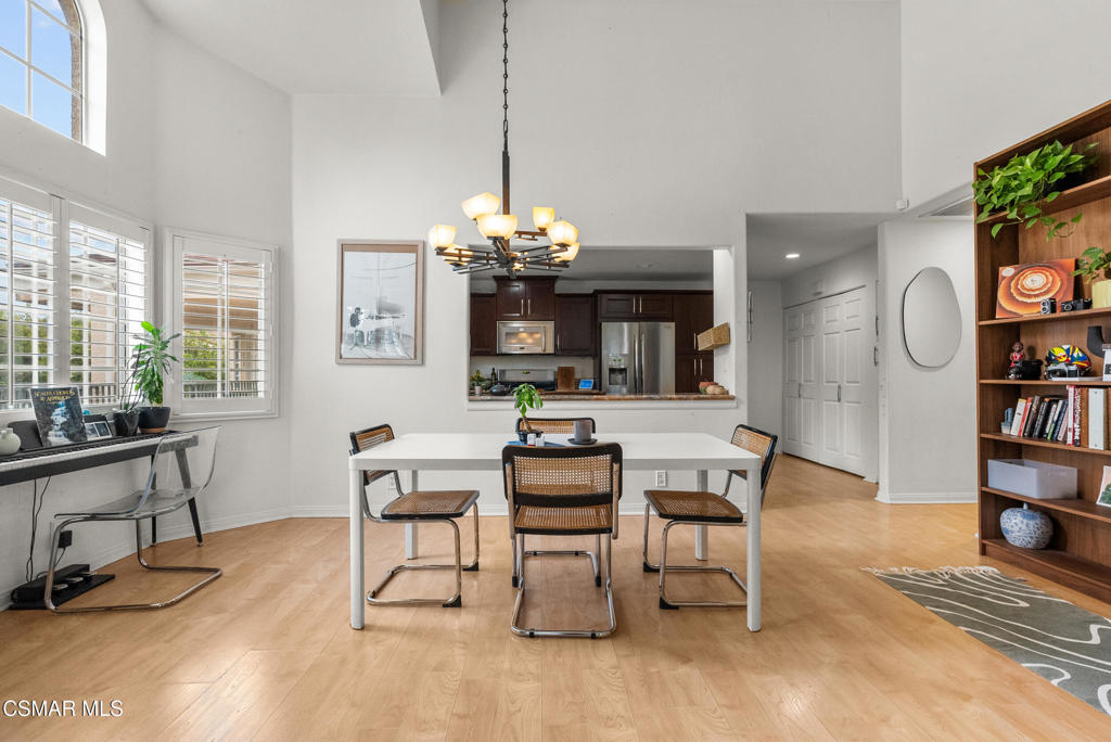 604 Charles Street Moorpark, CA 93021 - Photo 5 of 29