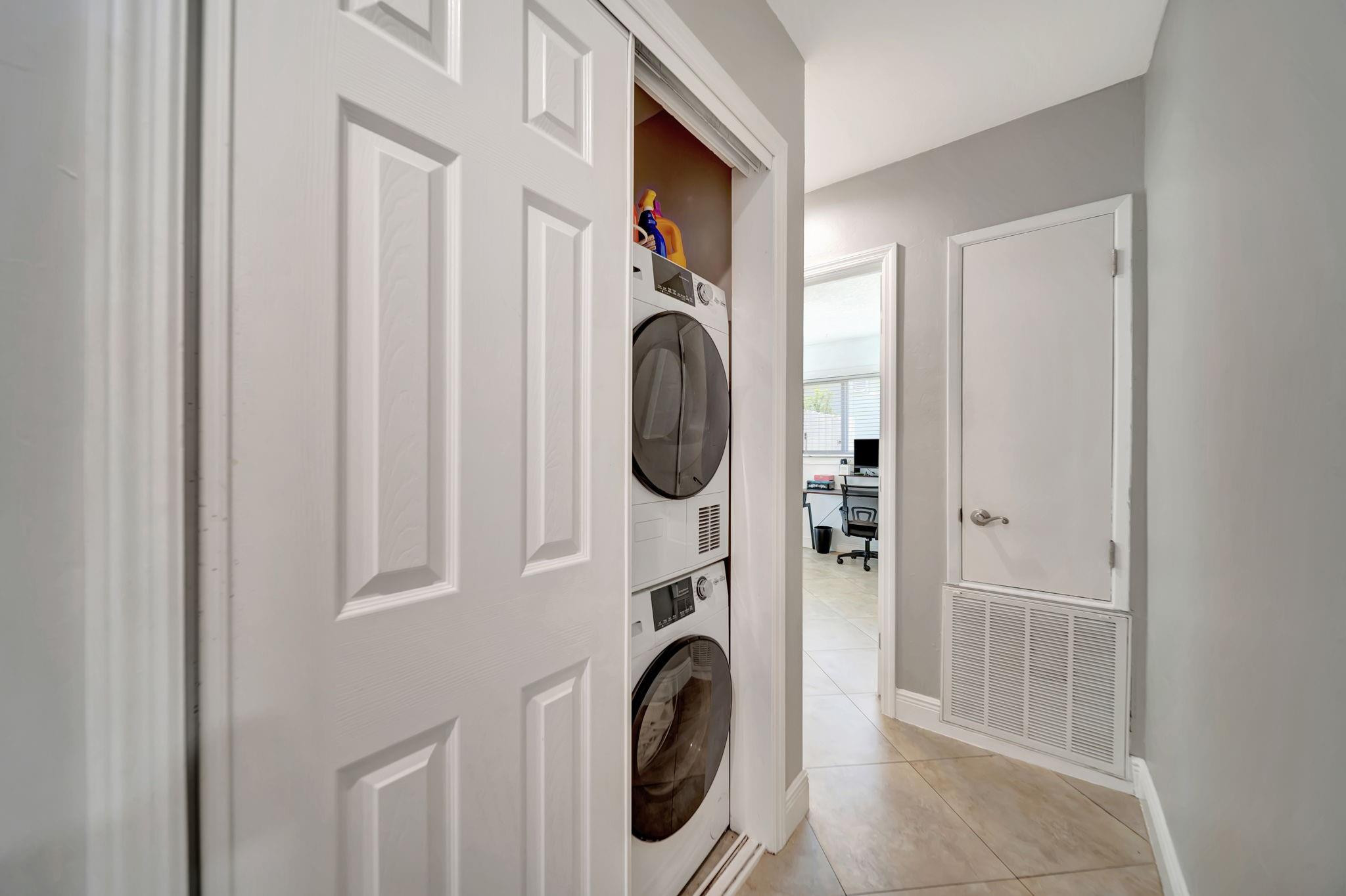 968 Southwest 9th Avenue Boca Raton, FL 33486 - Photo 21 of 55 Photo 21