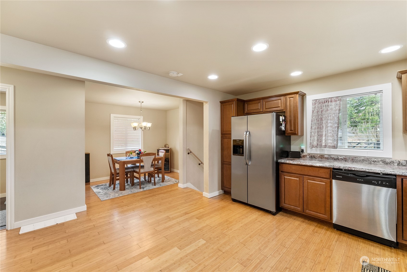 14231 Maple Road Southeast Port Orchard, WA 98367 - Photo 11 of 35 Gallery Image 11