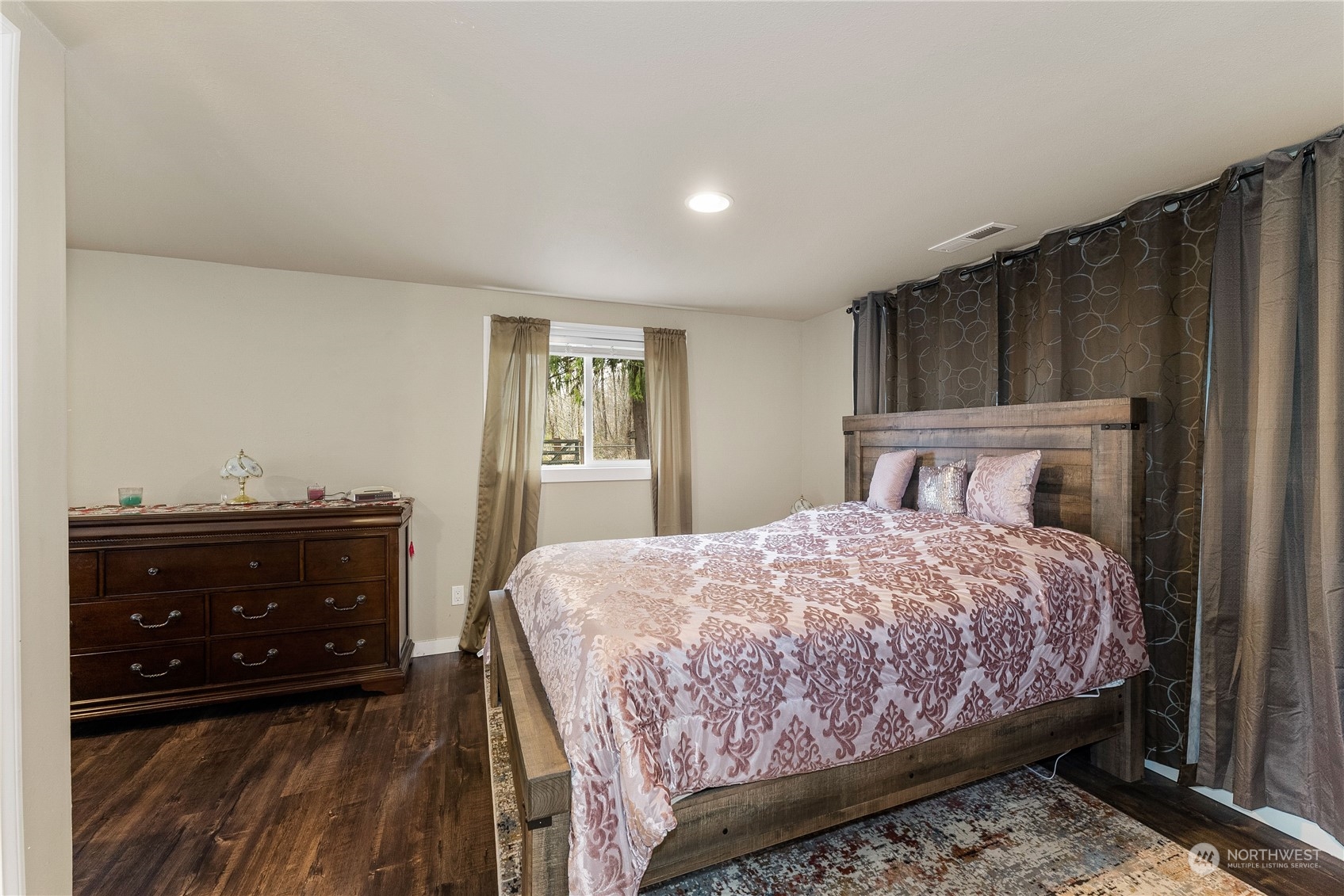 14231 Maple Road Southeast Port Orchard, WA 98367 - Photo 16 of 35 Gallery Image 16