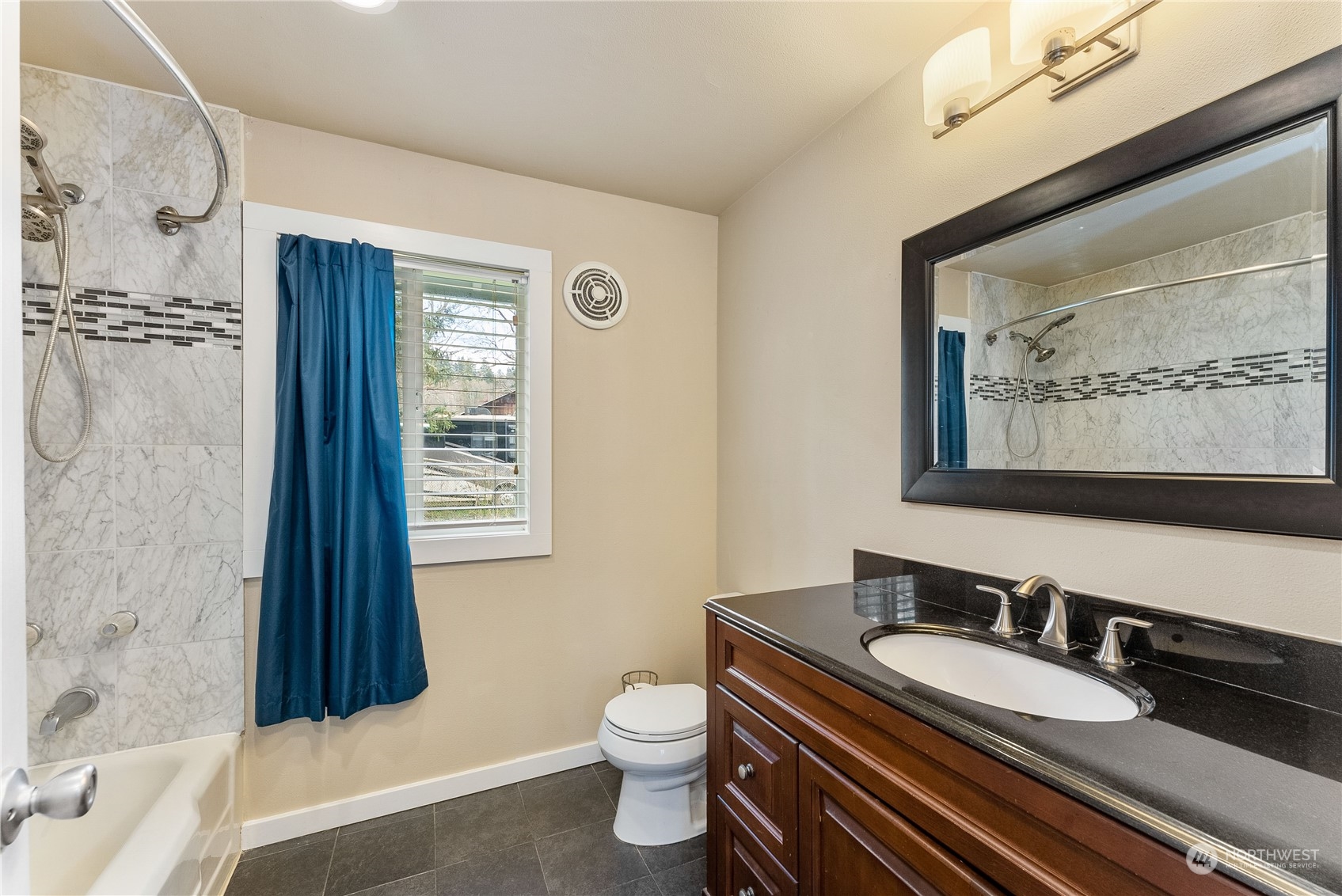14231 Maple Road Southeast Port Orchard, WA 98367 - Photo 9 of 35 Gallery Image 9