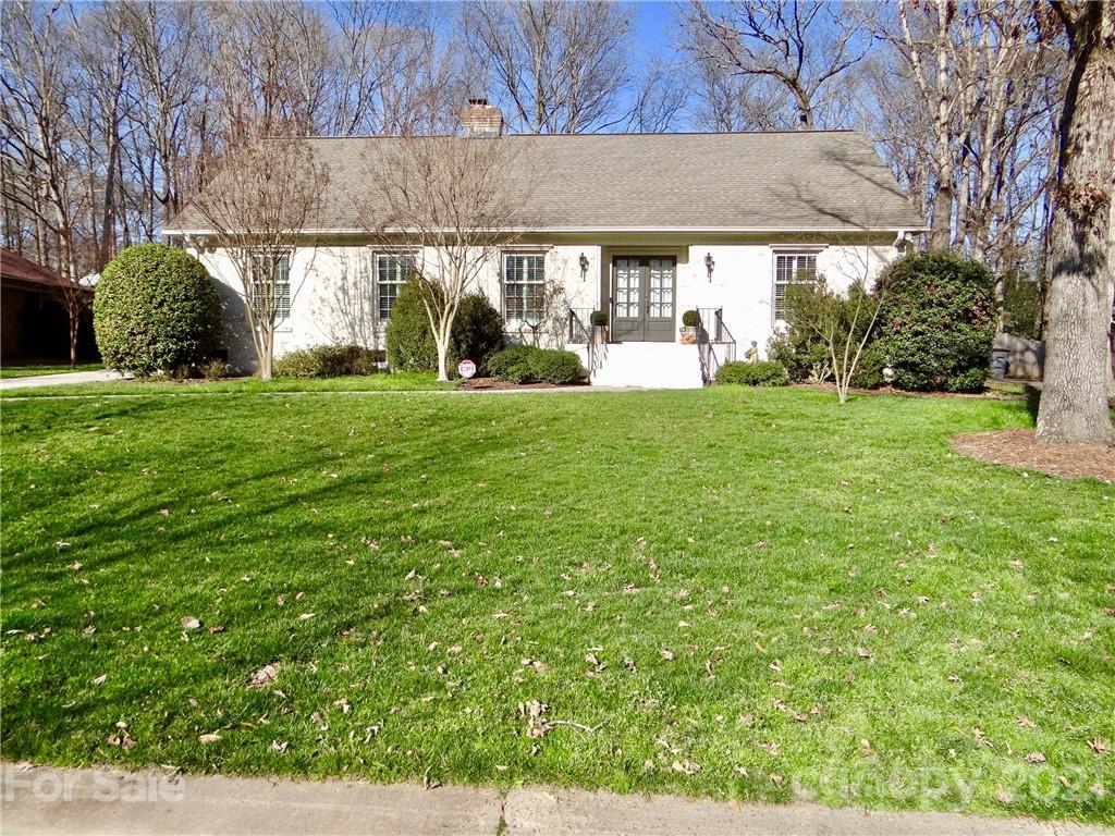 5913 Gate Post Road Charlotte, NC 28211 - Photo 1 of 42 Gallery Image 1