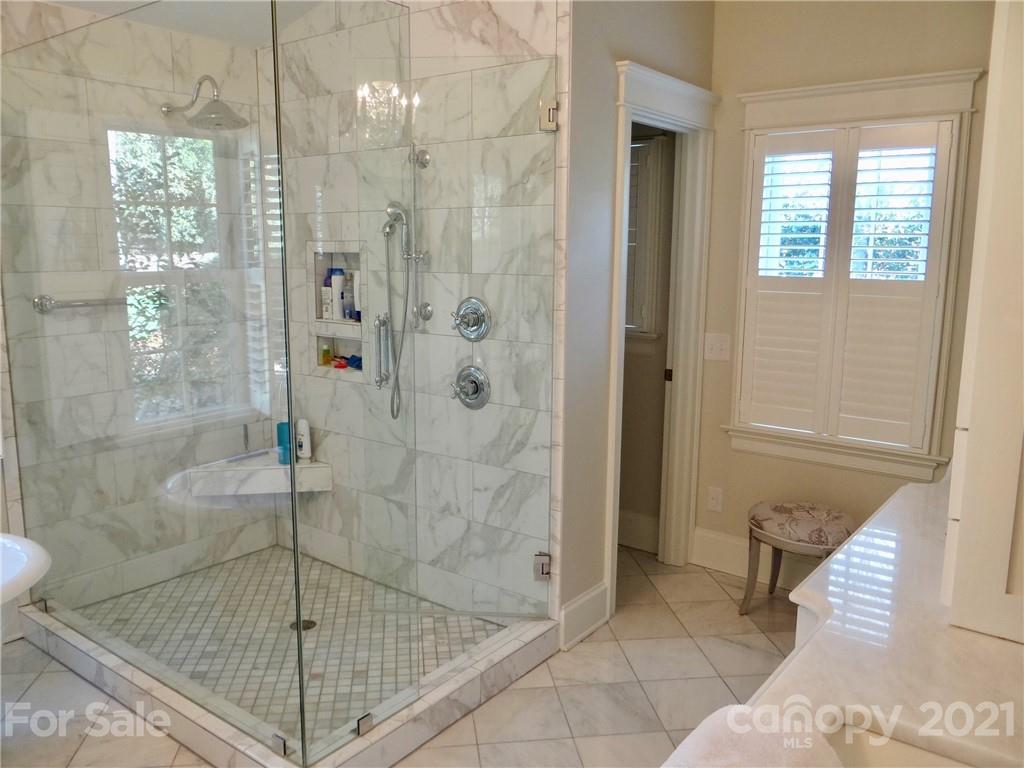 5913 Gate Post Road Charlotte, NC 28211 - Photo 17 of 42 Gallery Image 17