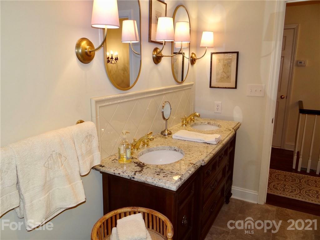 5913 Gate Post Road Charlotte, NC 28211 - Photo 29 of 42 Gallery Image 29