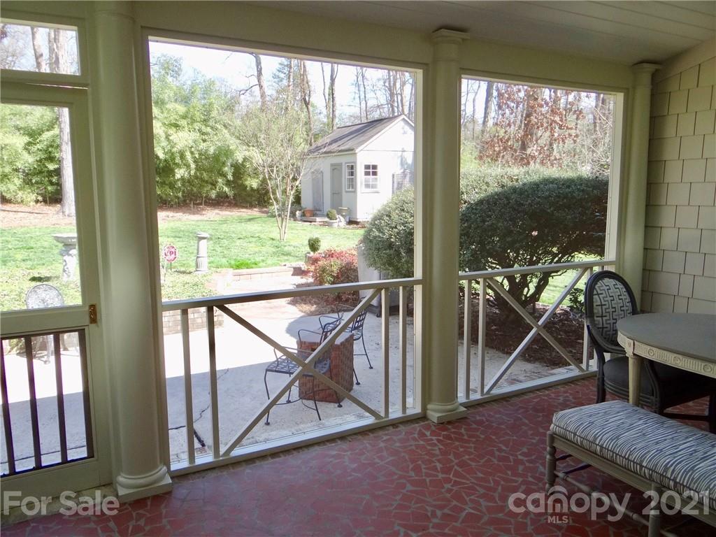5913 Gate Post Road Charlotte, NC 28211 - Photo 36 of 42 Gallery Image 36