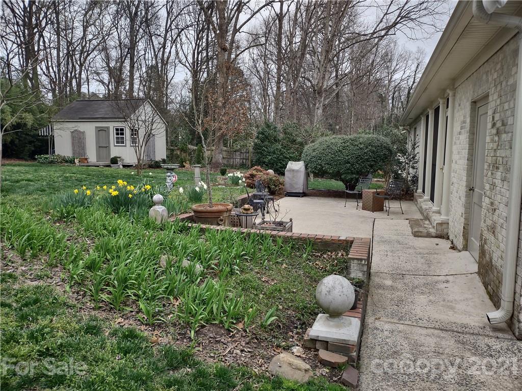 5913 Gate Post Road Charlotte, NC 28211 - Photo 42 of 42 Gallery Image 42