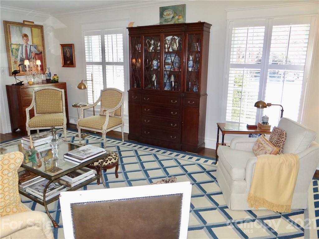 5913 Gate Post Road Charlotte, NC 28211 - Photo 10 of 42 Gallery Image 10