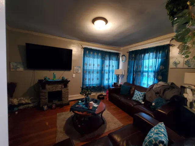 $365,000 | 164 Edgewood Street, Hartford, CT 06112