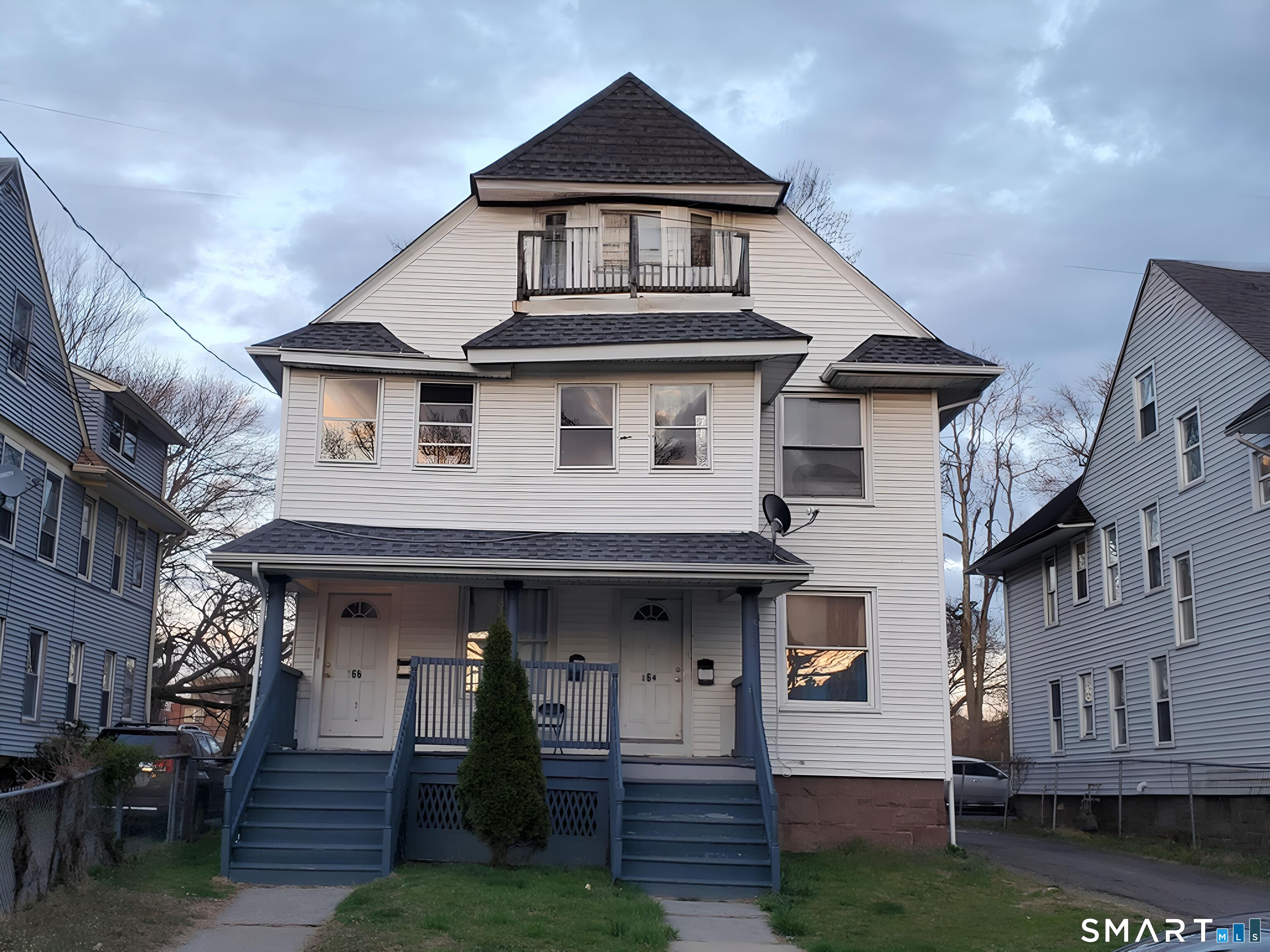 164 Edgewood Street Hartford, CT 06112 - Photo 2 of 32