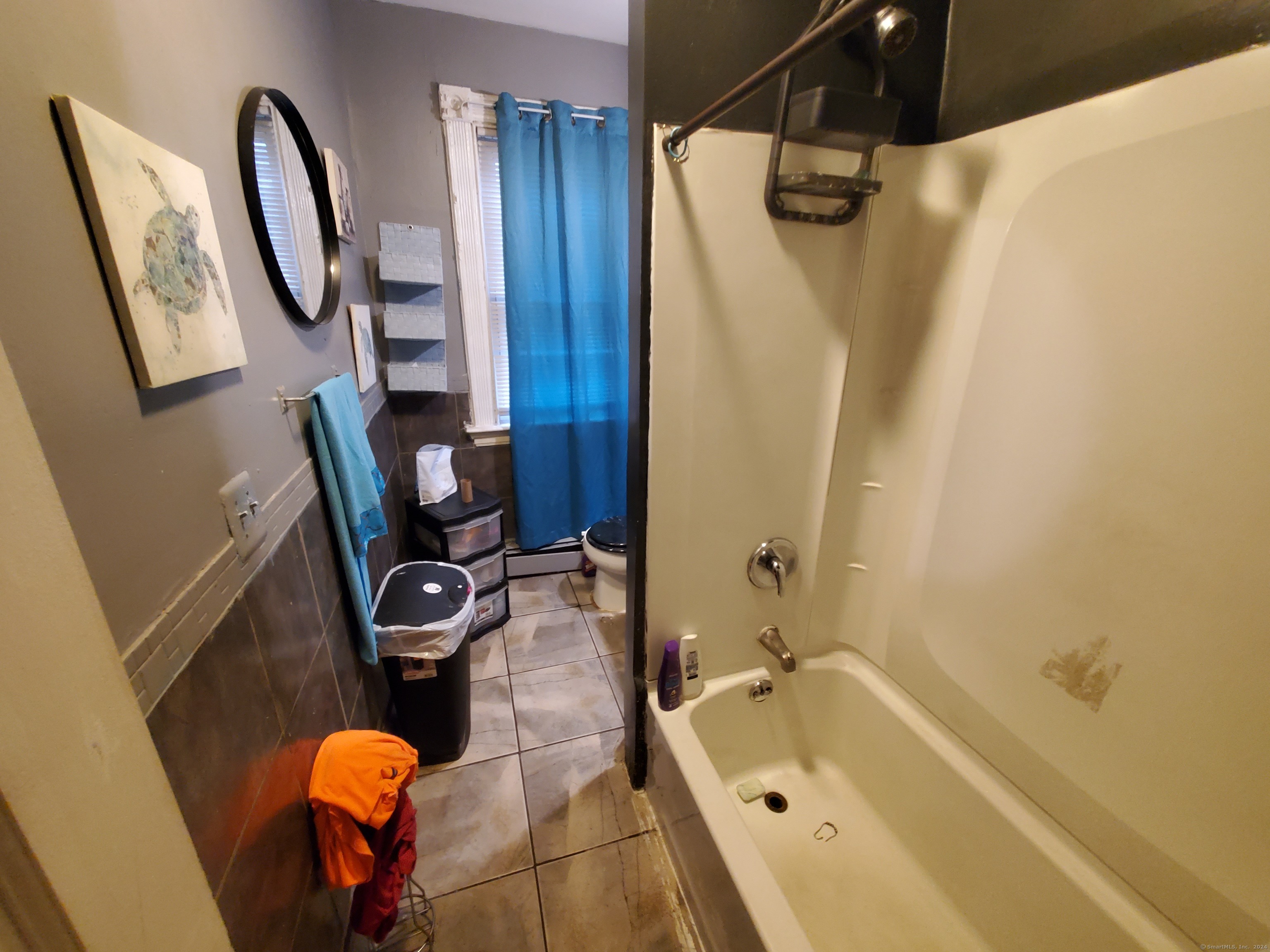 164 Edgewood Street Hartford, CT 06112 - Photo 10 of 32 1st Floor Full Bath