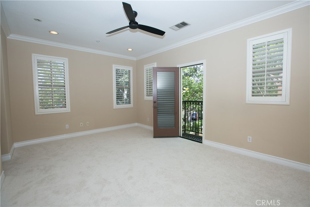 129 Chantilly Irvine, CA 92620 - Photo 34 of 44 Gallery Image 34