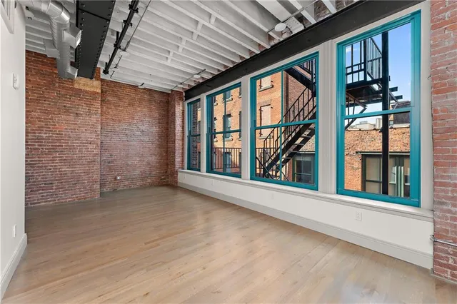 $995,000 | 915 Liberty Avenue, Unit 401, Pittsburgh, PA 15222