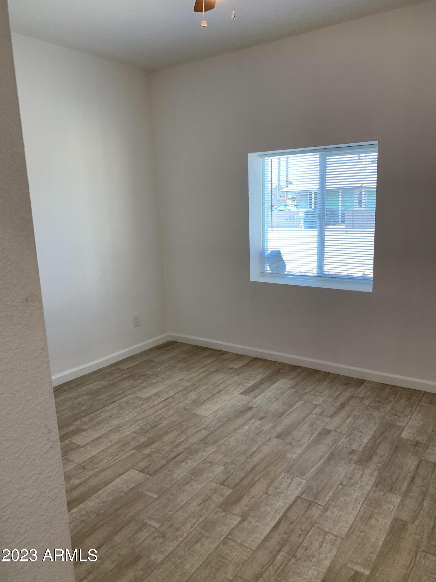 1759 West Hadley Street, Unit B Phoenix, AZ 85007 - Photo 8 of 11 IMG_9219