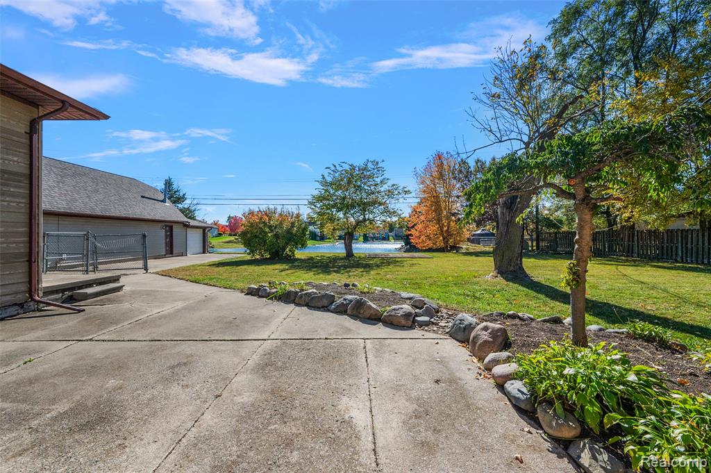 2470 Durham Road Utica, MI 48317 - Photo 23 of 31 Gallery Image 23