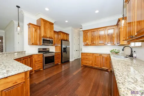 $365,500 | 6785 Lone Oak Drive, Erwinville, LA 70729