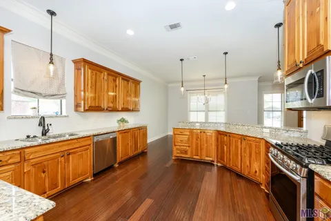 $365,500 | 6785 Lone Oak Drive, Erwinville, LA 70729