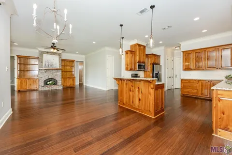 $365,500 | 6785 Lone Oak Drive, Erwinville, LA 70729
