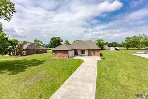 $365,500 | 6785 Lone Oak Drive, Erwinville, LA 70729