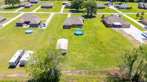 $365,500 | 6785 Lone Oak Drive, Erwinville, LA 70729