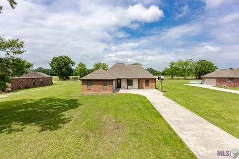 $365,500 | 6785 Lone Oak Drive, Erwinville, LA 70729