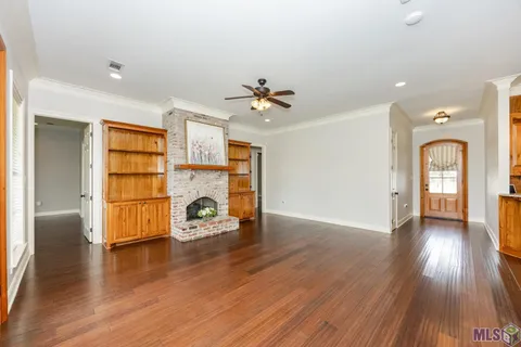$365,500 | 6785 Lone Oak Drive, Erwinville, LA 70729