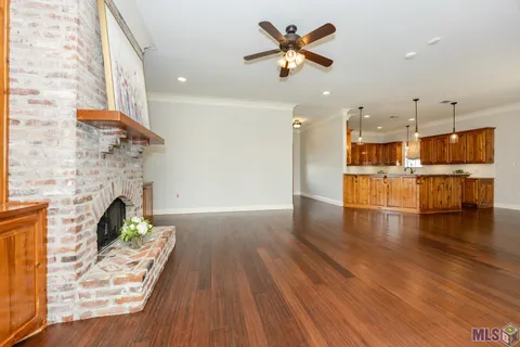 $365,500 | 6785 Lone Oak Drive, Erwinville, LA 70729
