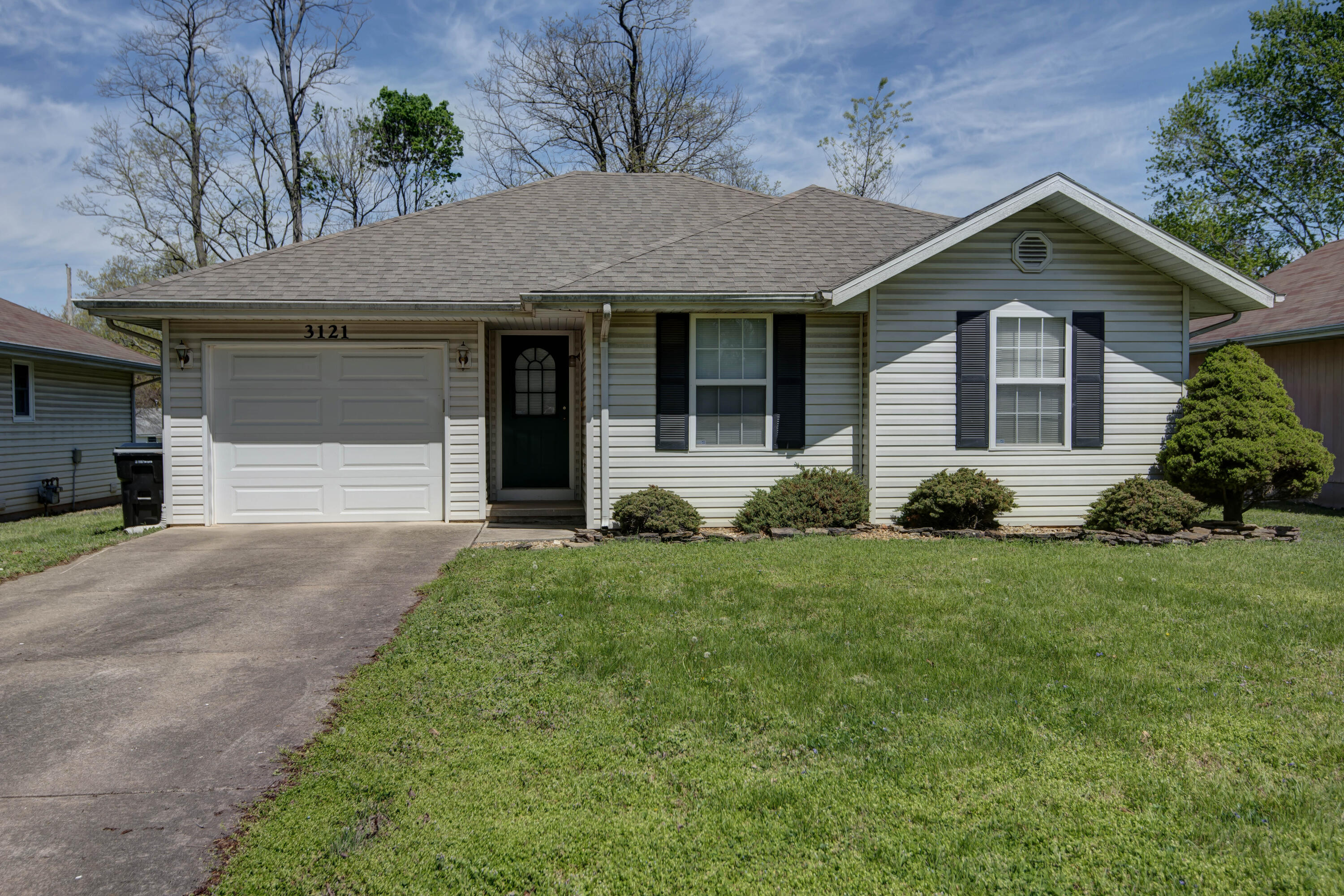 3121 West Harrison Street Springfield, MO 65802 - Photo 1 of 1 Harrison (2)
