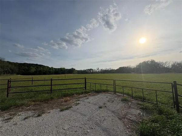 $135,000 | 152 Farm To Market Road 2114, Aquilla, TX 76622