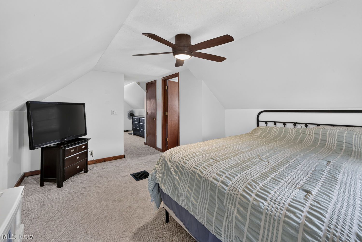 610 Akron Road Wadsworth, OH 44281 - Photo 15 of 33