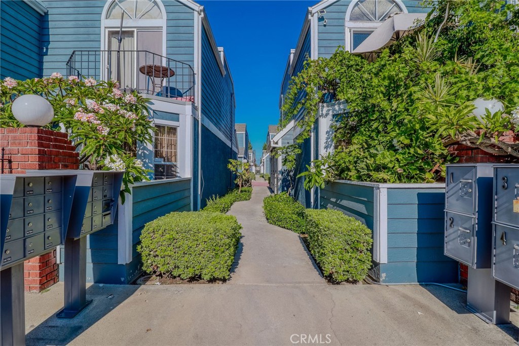 14738 Pioneer Boulevard Norwalk, CA 90650 - Photo 25 of 72 Community