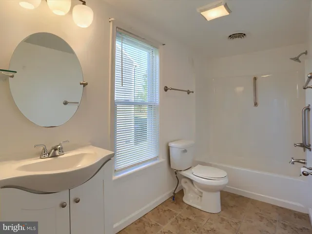 $1,795 | 30 East Pine Street, Enola, PA 17025